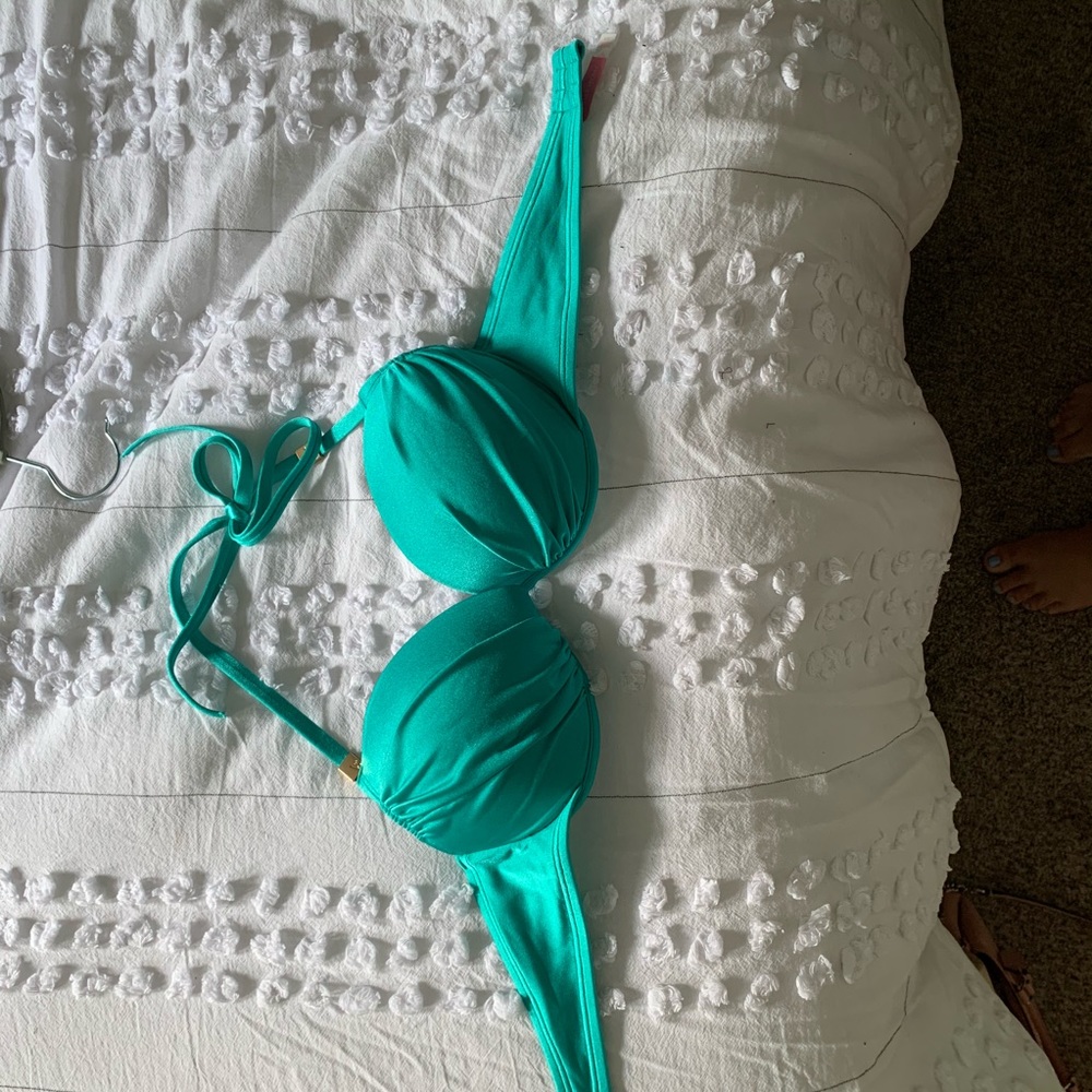 Victoria’s Secret swimsuit top